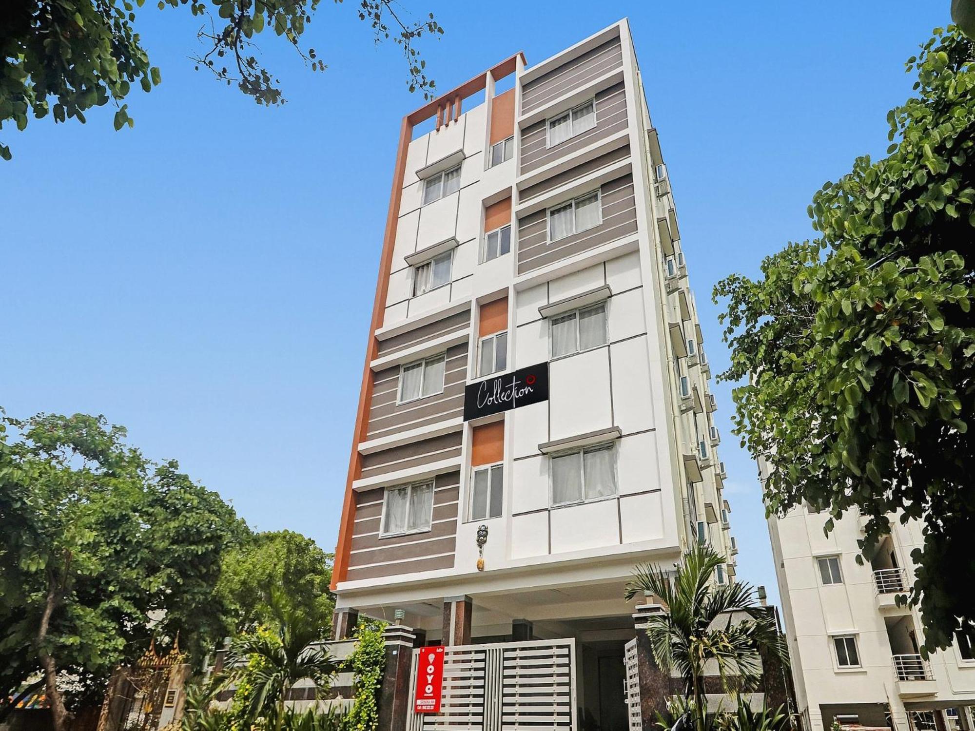 Super Capital O Srinika Inn Gachibowli Экстерьер фото